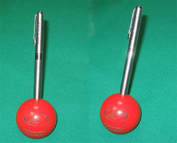 Снукерный шар - подставка для ручки  (скидка 33%) - фото